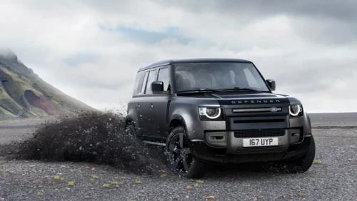 Exploration de l'icône: Découvrez le Land Rover Defender dans toute sa splendeur.